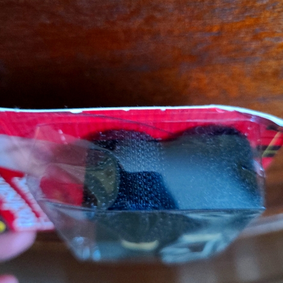 Scotch 3M RF70011 Fabric Fasteners 1 set of Strips Long, 3/4 x 18, Black - Picture 7 of 7